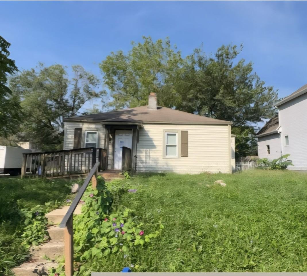 295 S Powell Ave - Photo 2 of 3