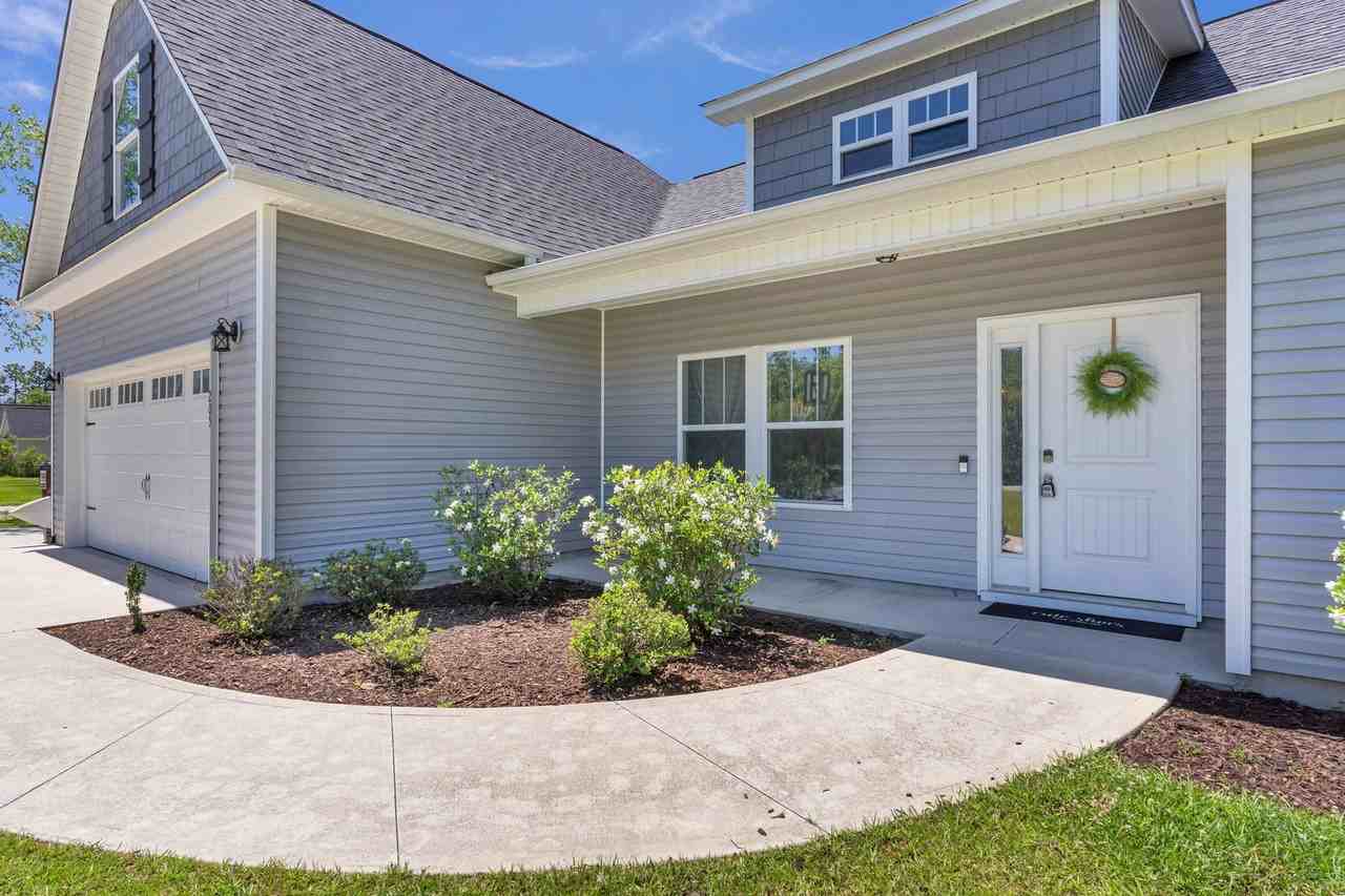205 Gold Coast Dr - Photo 4 of 17