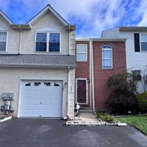 207 Hampshire Dr - Photo 1 of 1