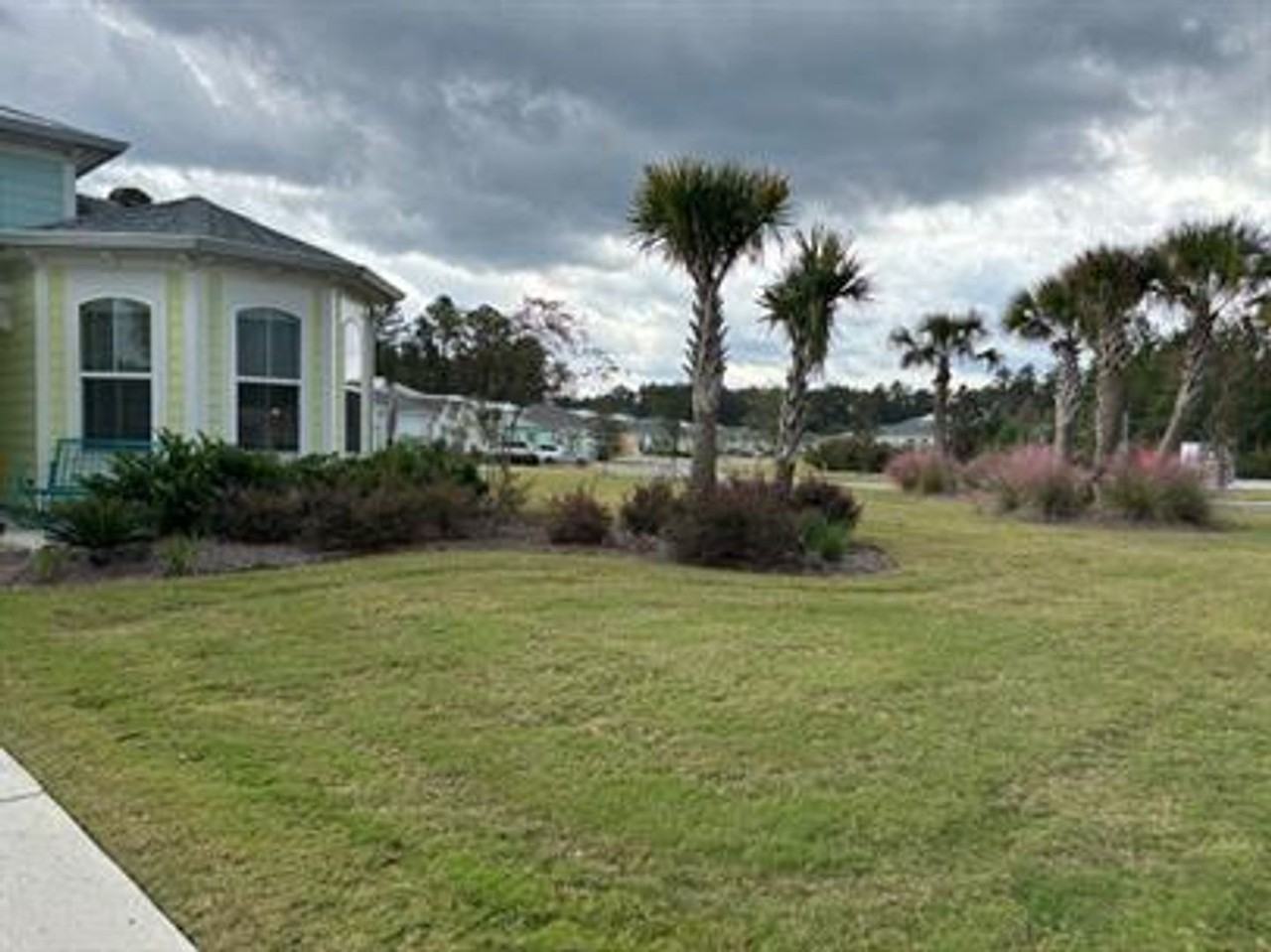 1581 Beachcomber Blvd - Photo 2 of 18