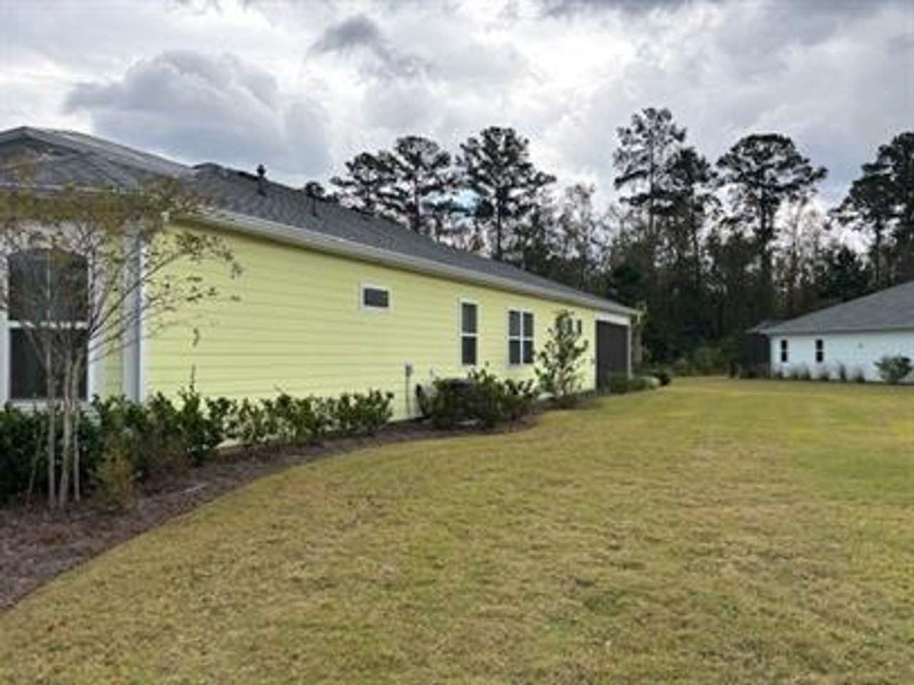 1581 Beachcomber Blvd - Photo 3 of 18