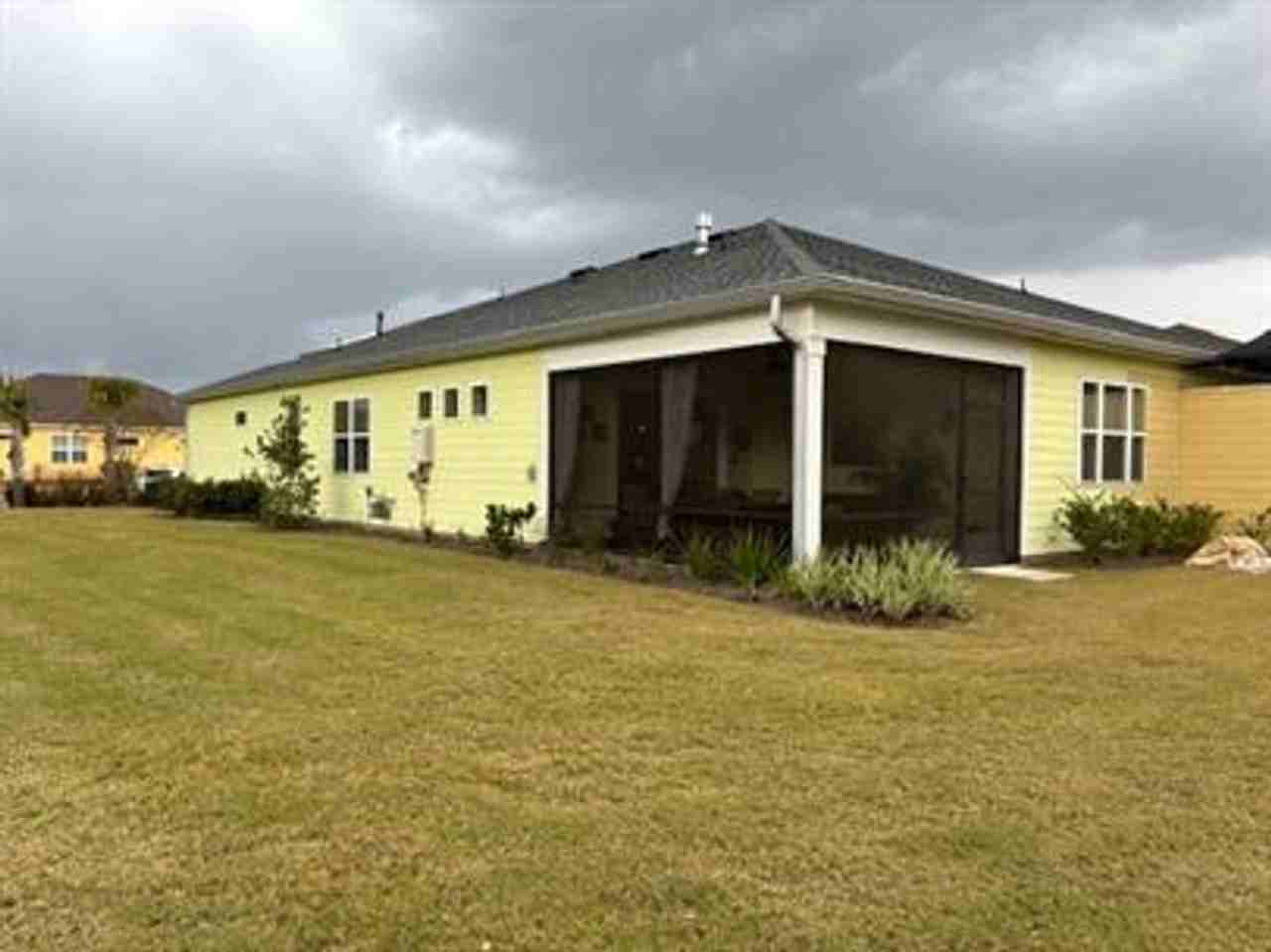 1581 Beachcomber Blvd - Photo 4 of 18