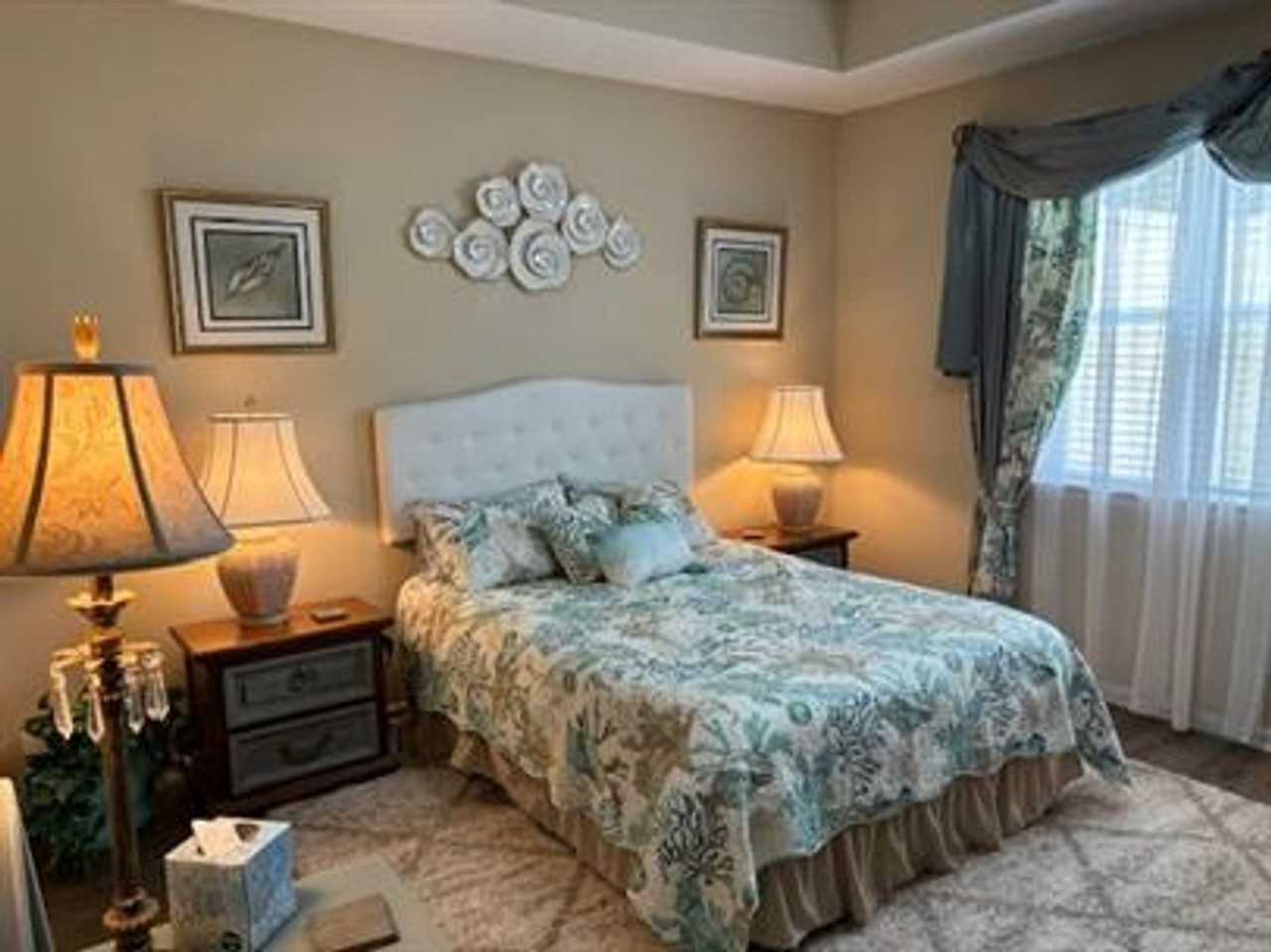1581 Beachcomber Blvd - Photo 7 of 18