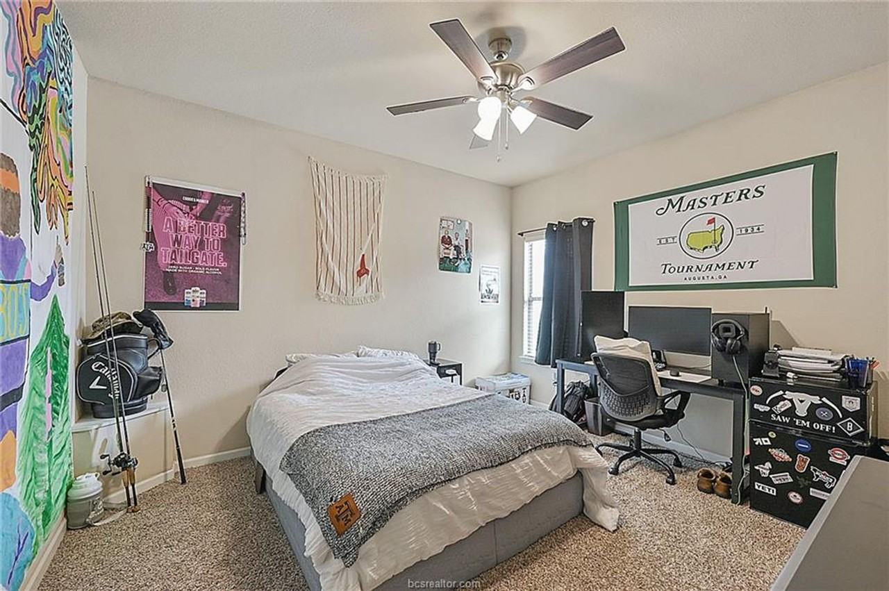 4401 Nagle St - Photo 7 of 11