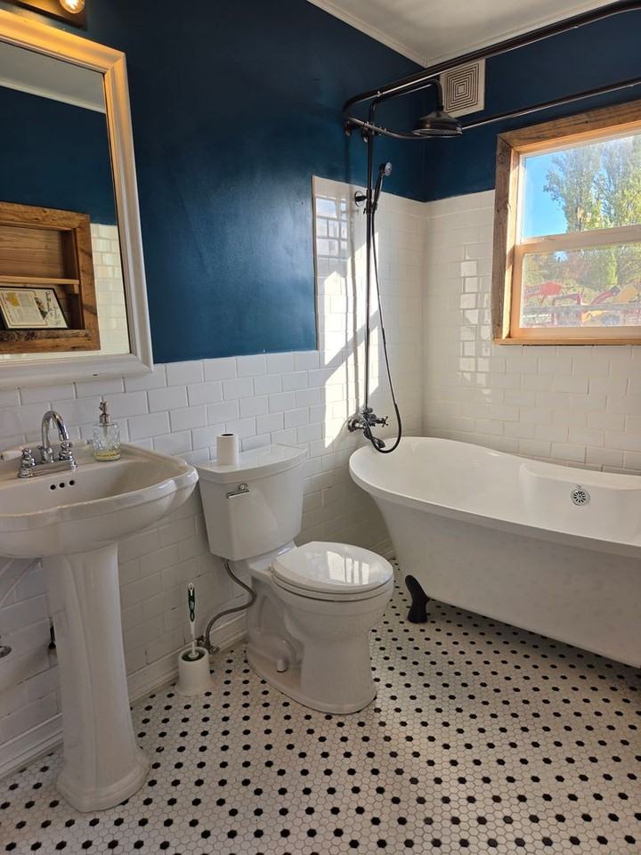 2029 Lincoln St - Photo 6 of 13