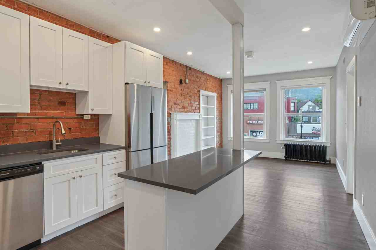 1116 13th St. - Photo 4 of 28