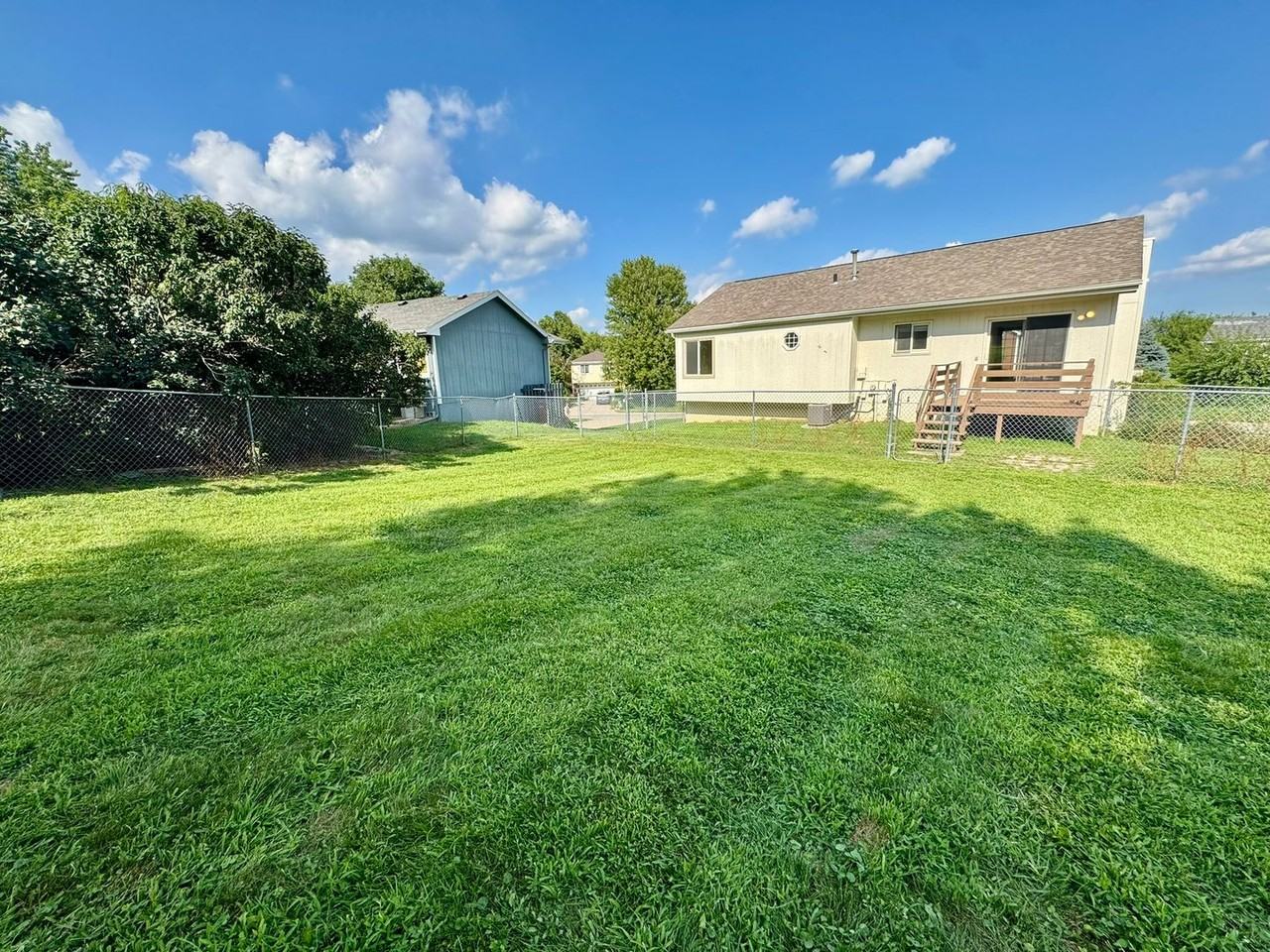 10606 S 17th St - Photo 4 of 45