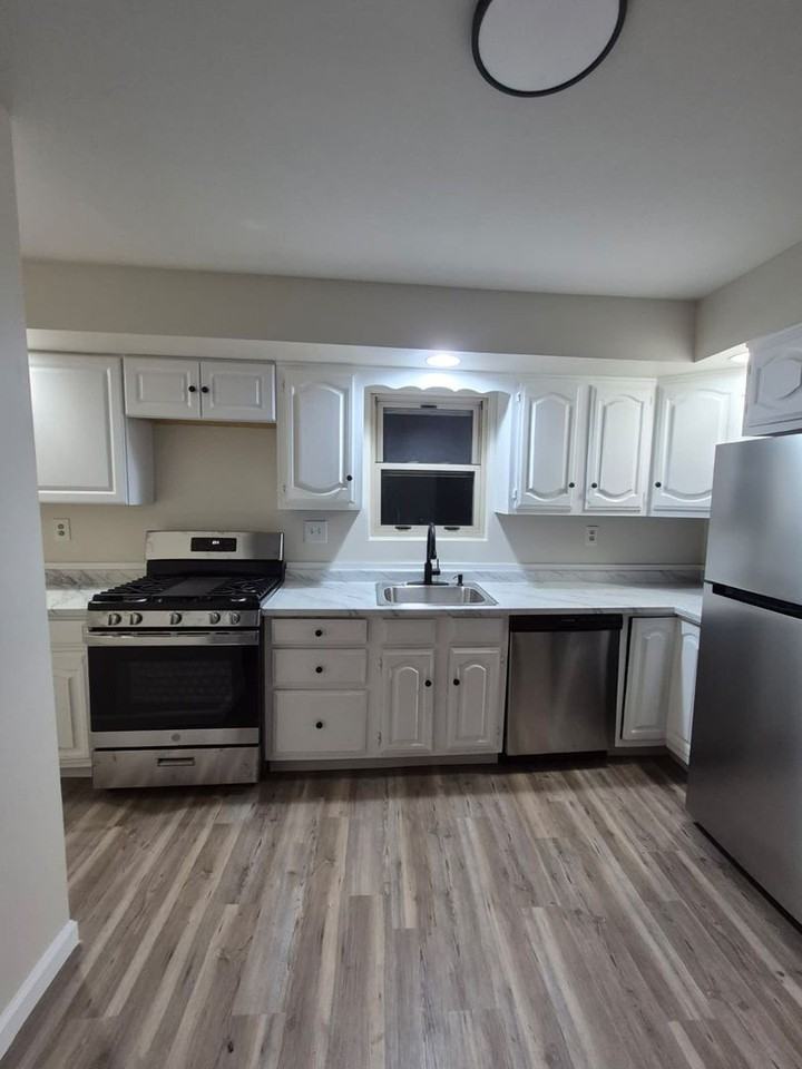 519 Kilbourne St - Photo 5 of 37