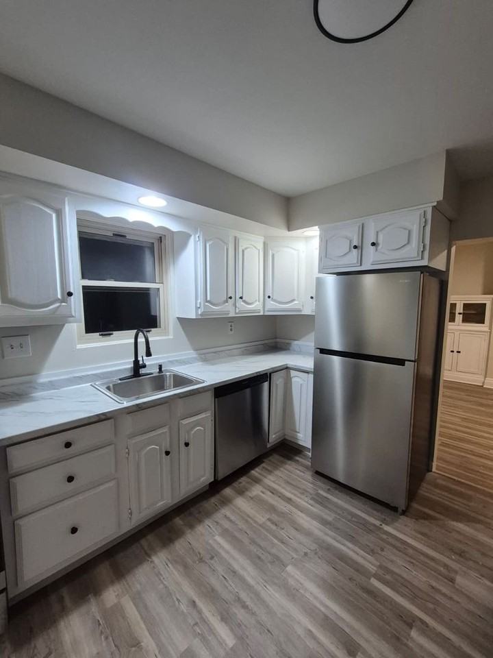 519 Kilbourne St - Photo 6 of 37