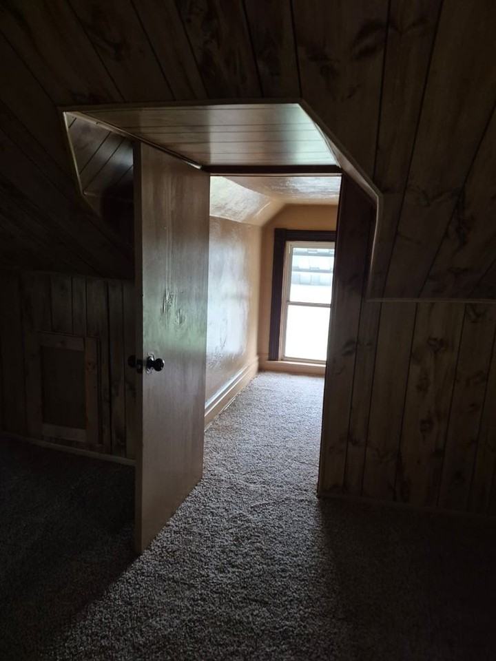 1701 Leolyn St - Photo 3 of 21