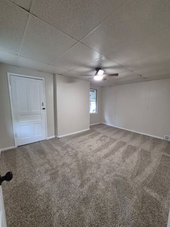 1701 Leolyn St - Photo 6 of 21