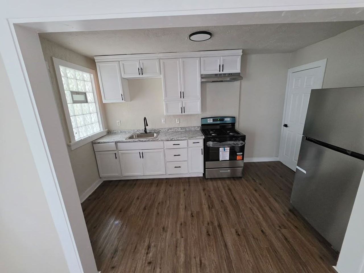 2028 Chalfant St - Photo 3 of 15