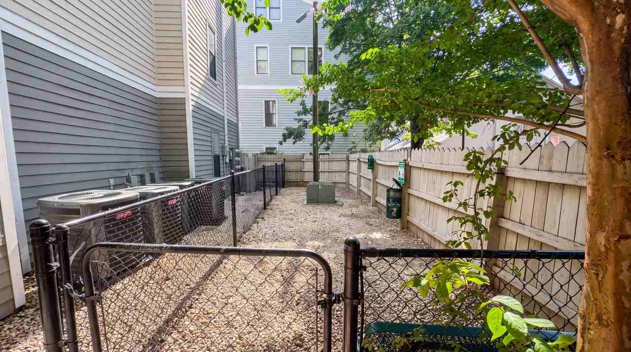 415 Flats - Photo 2 of 34