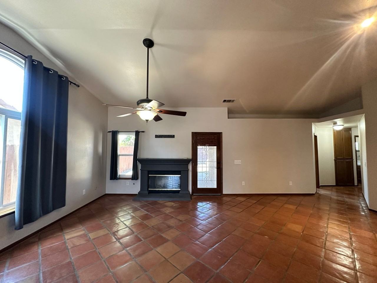 1908 E College Ave - Photo 4 of 9
