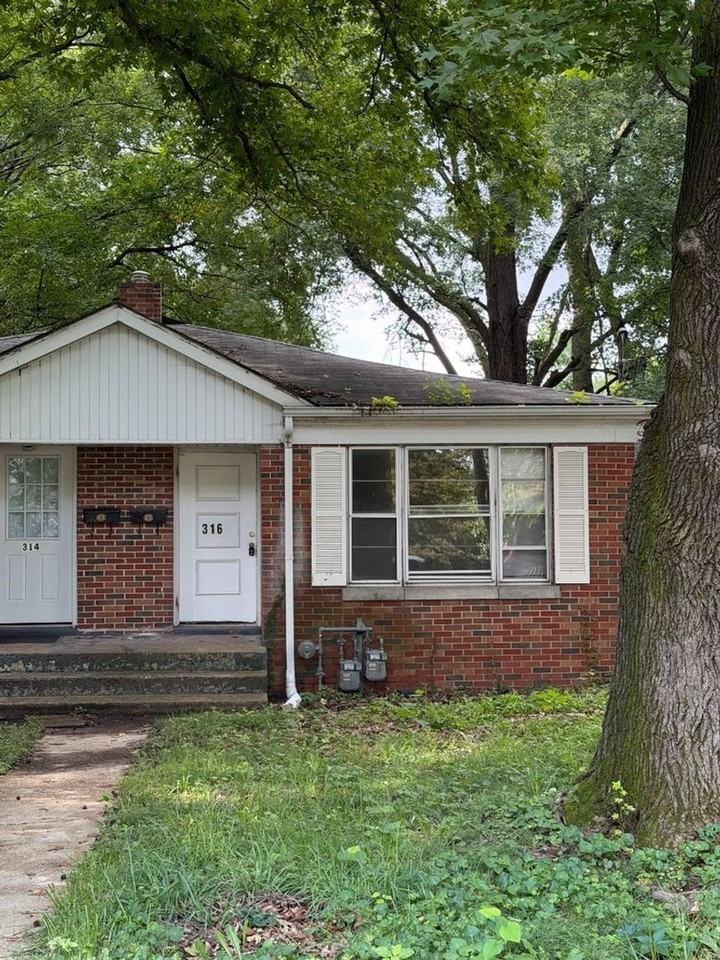 316 W H St - Photo 2 of 18