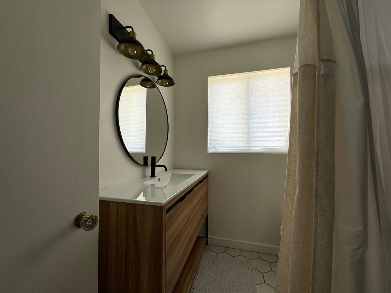 5098 Newton St - Photo 6 of 12