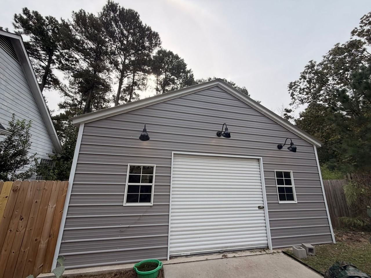 101 Bayou Ct - Photo 2 of 10