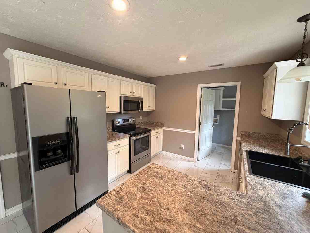 101 Bayou Ct - Photo 5 of 10