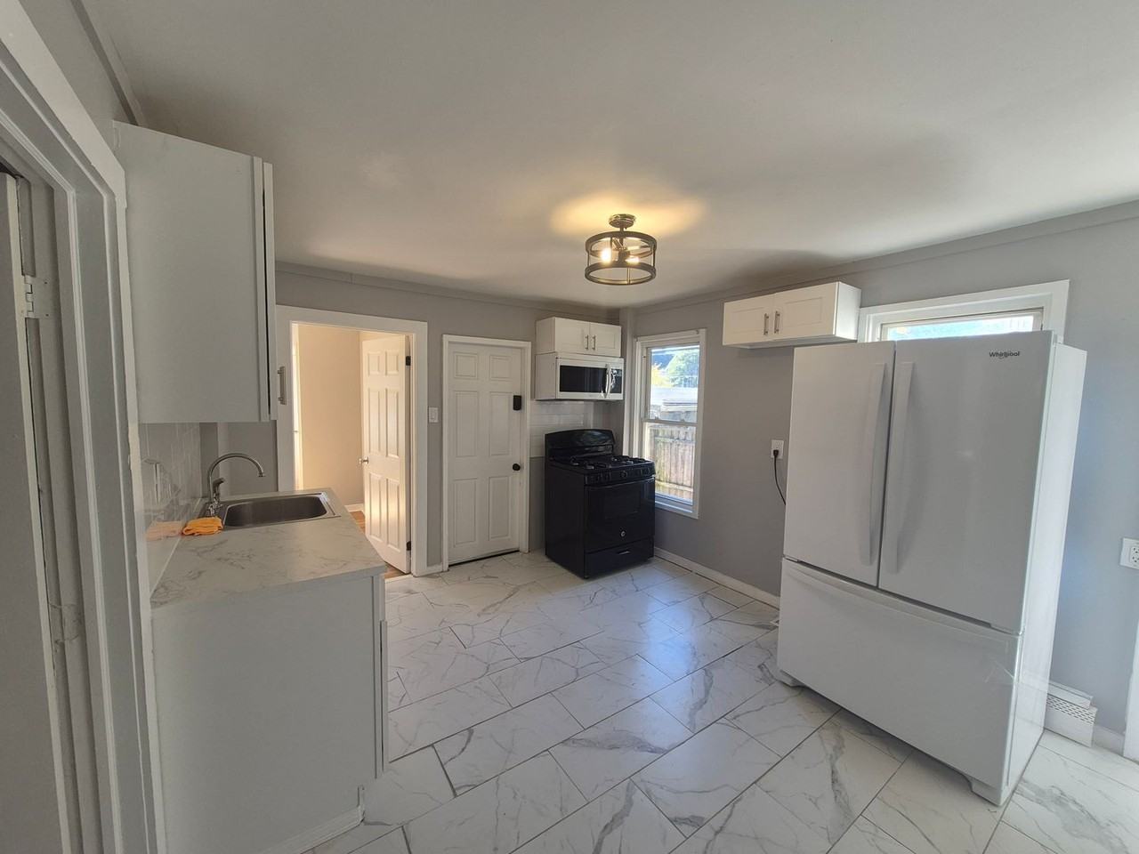 35 Saltonstall Ave - Photo 3 of 15