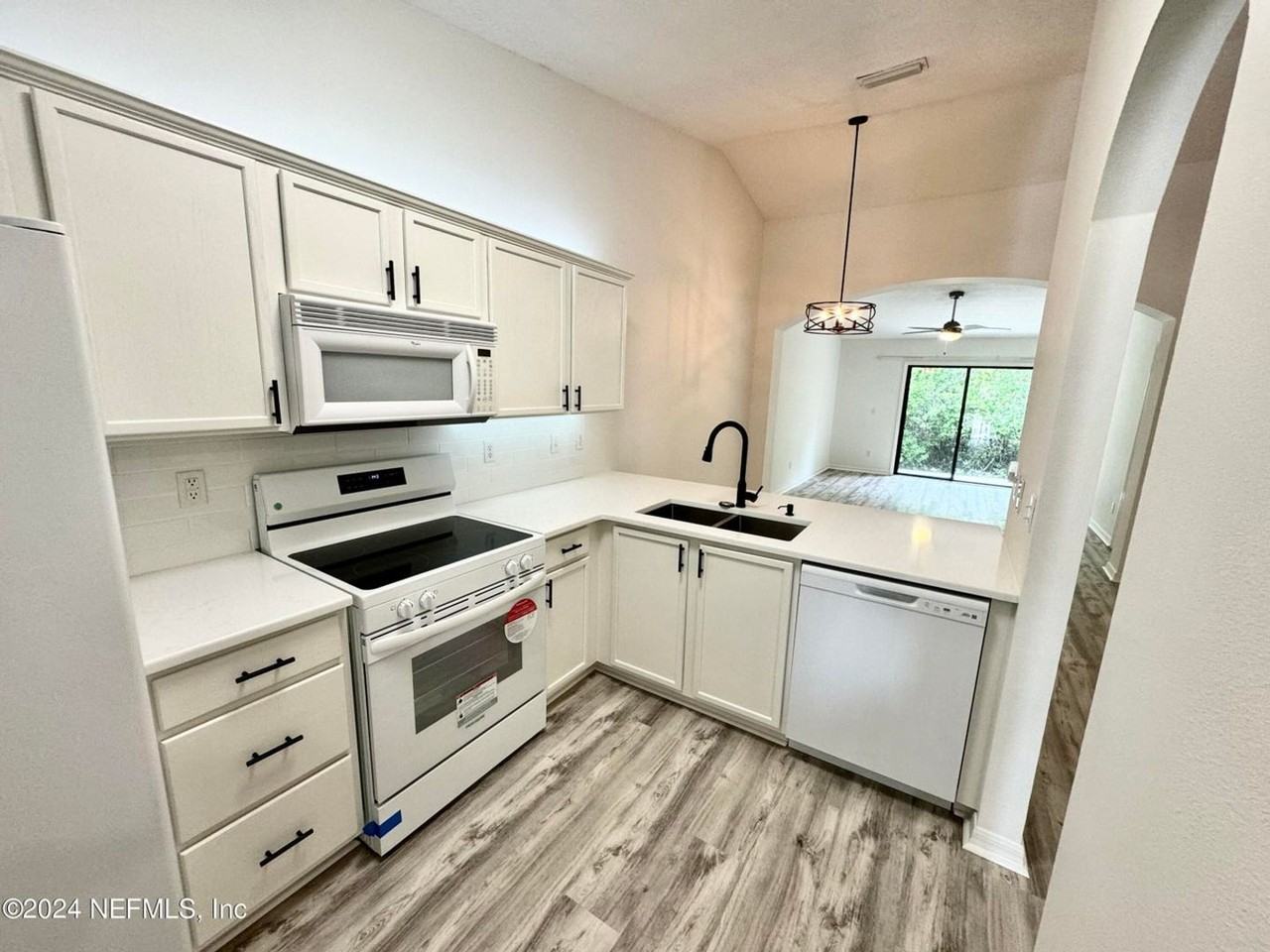 736 Ginger Mill Dr - Photo 2 of 17
