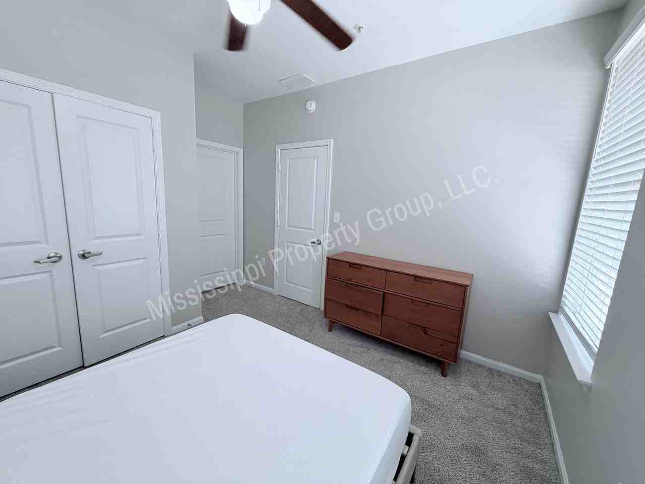 471 Olive Branch Way - Photo 5 of 35