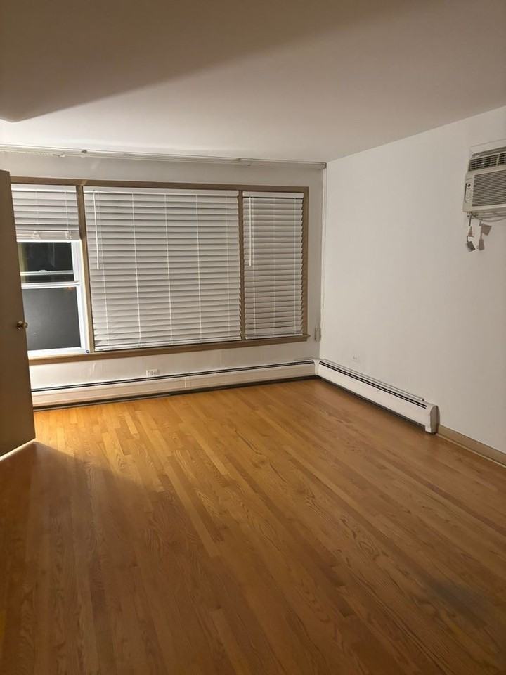 6026 S Kilbourn Ave - Photo 5 of 18