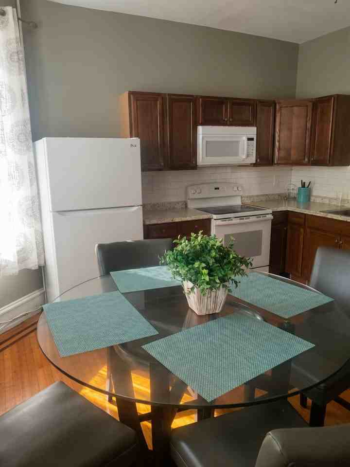 818 N 63rd St - Photo 5 of 10