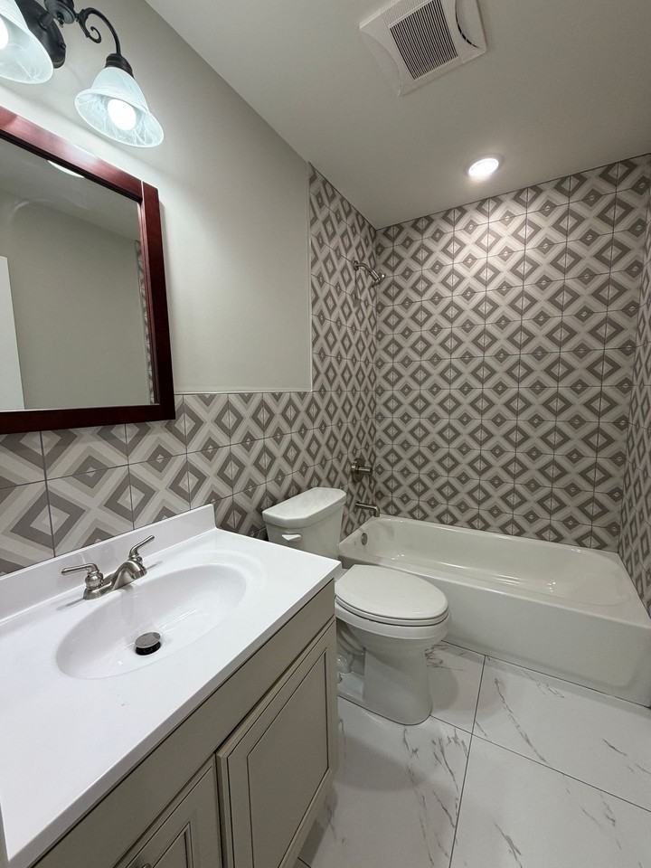 110 S 58th St - Photo 5 of 6
