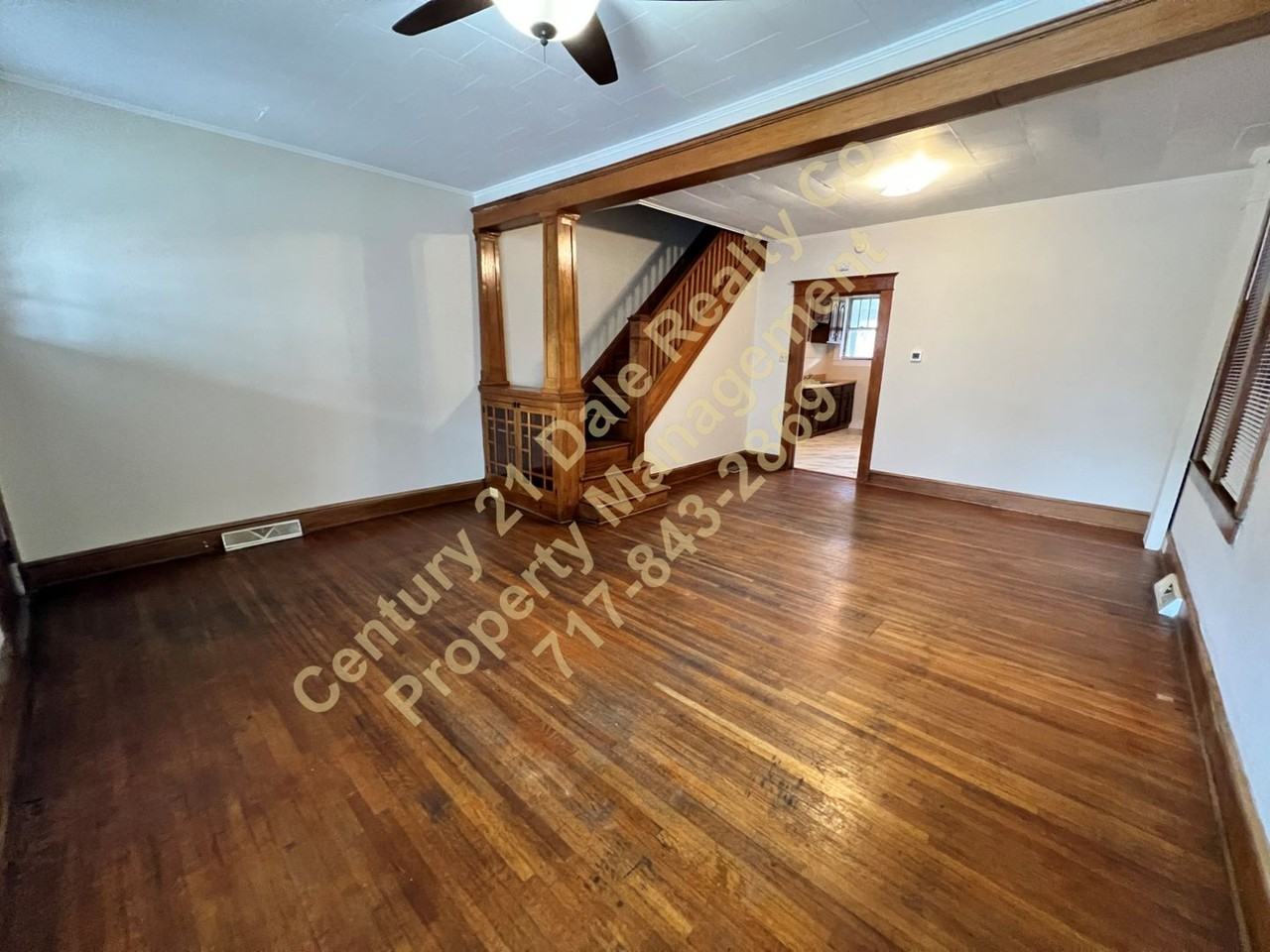 306 E College Ave - Photo 3 of 15