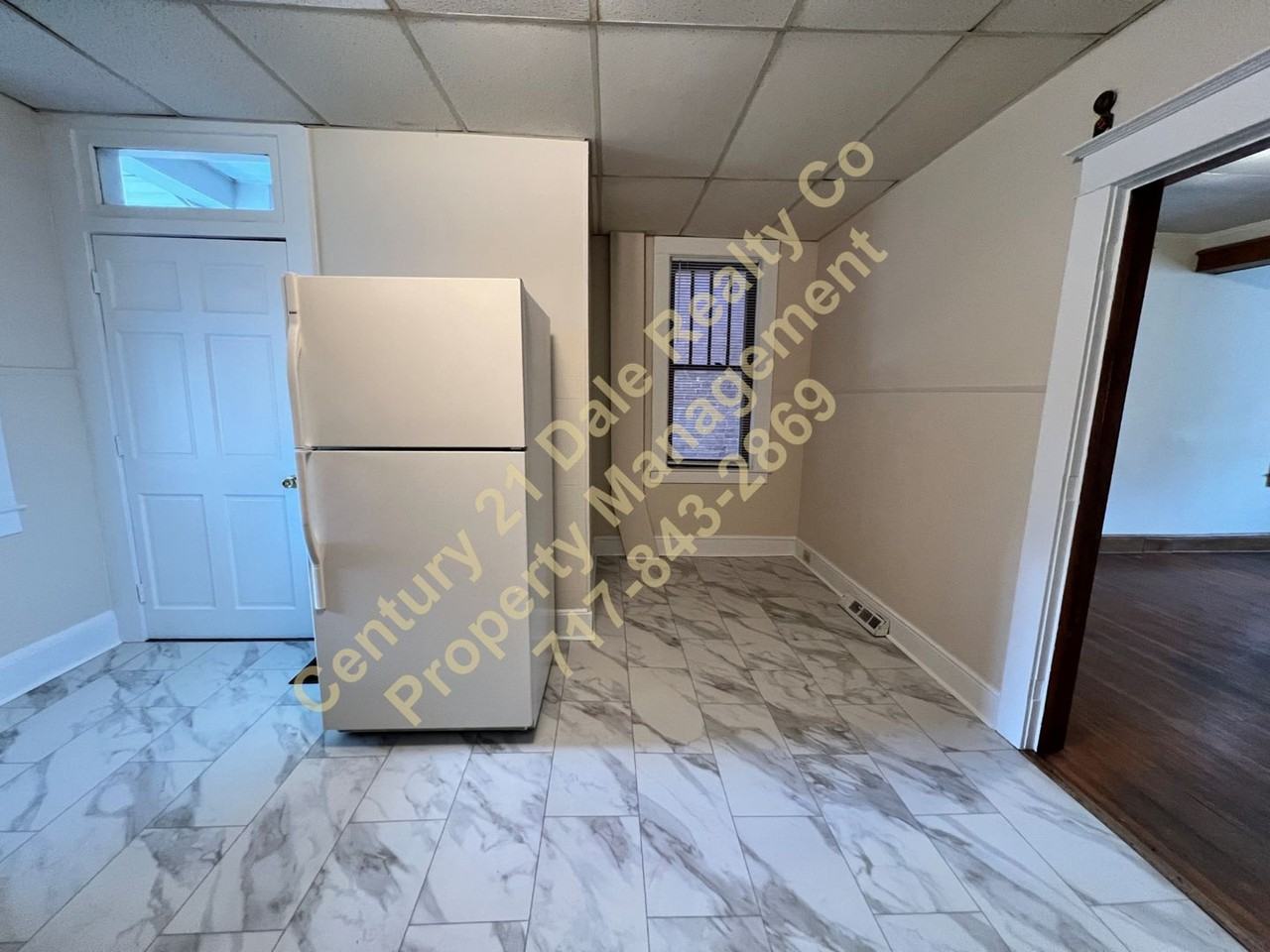 306 E College Ave - Photo 6 of 15