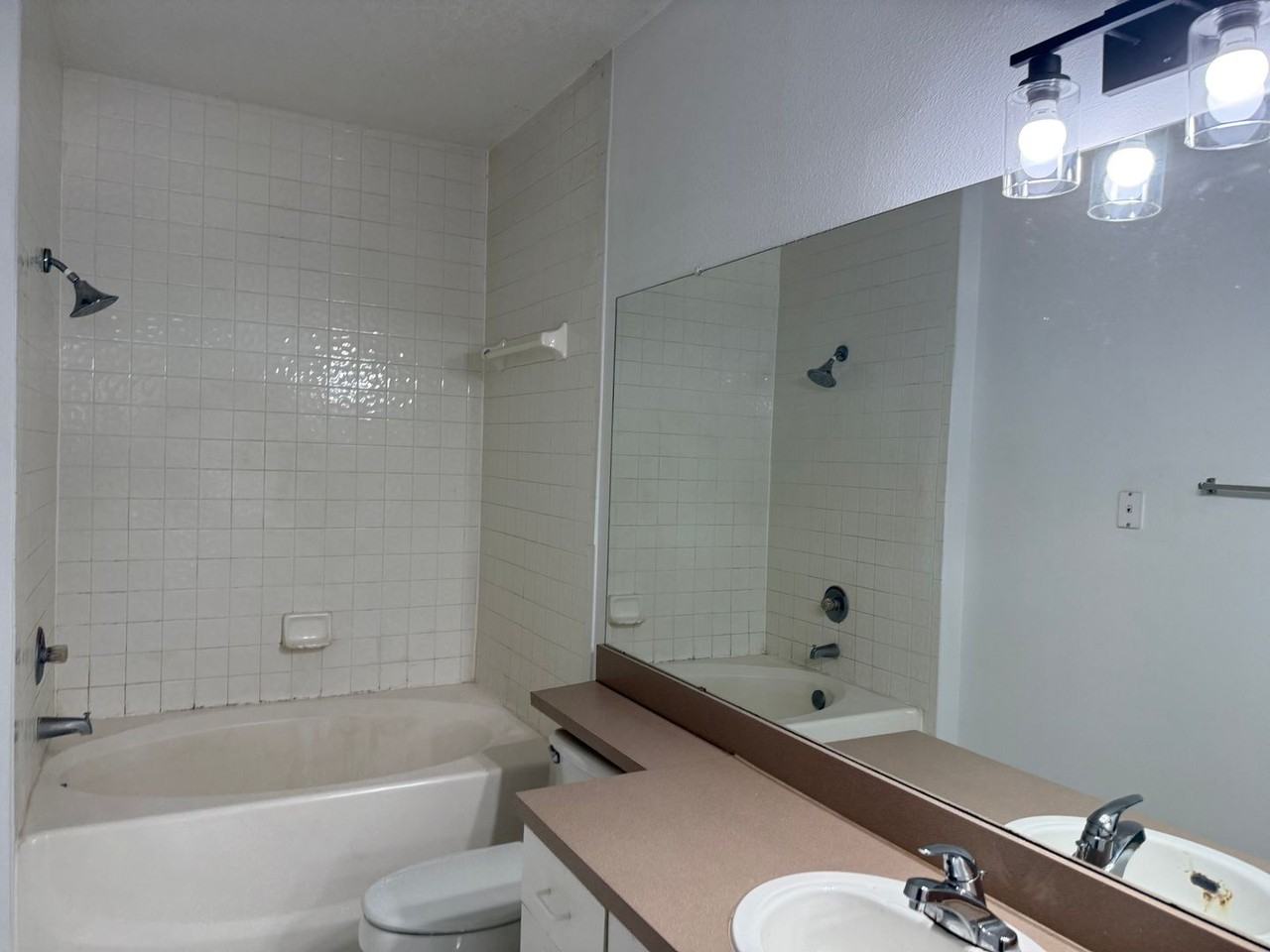 5518 Metrowest Blvd - Photo 7 of 10