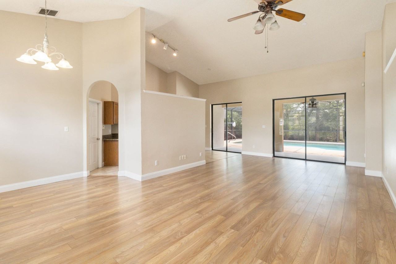 3913 Blackberry Cir - Photo 4 of 43