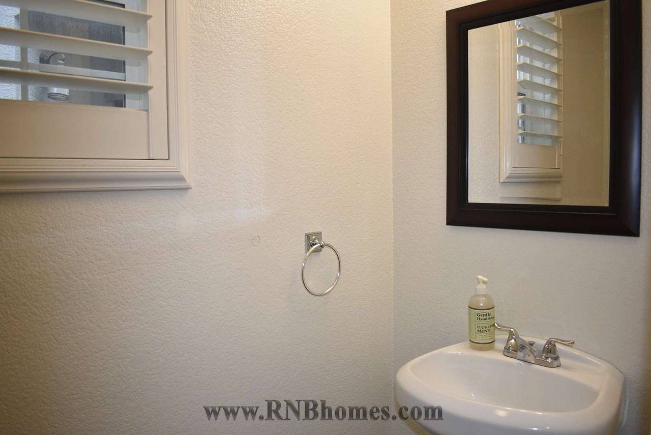 8868 Cortina Cir - Photo 5 of 17