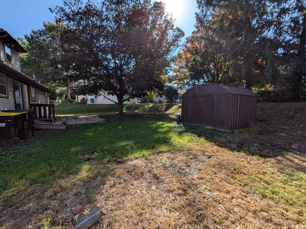92 Lindberg Ave - Photo 3 of 34