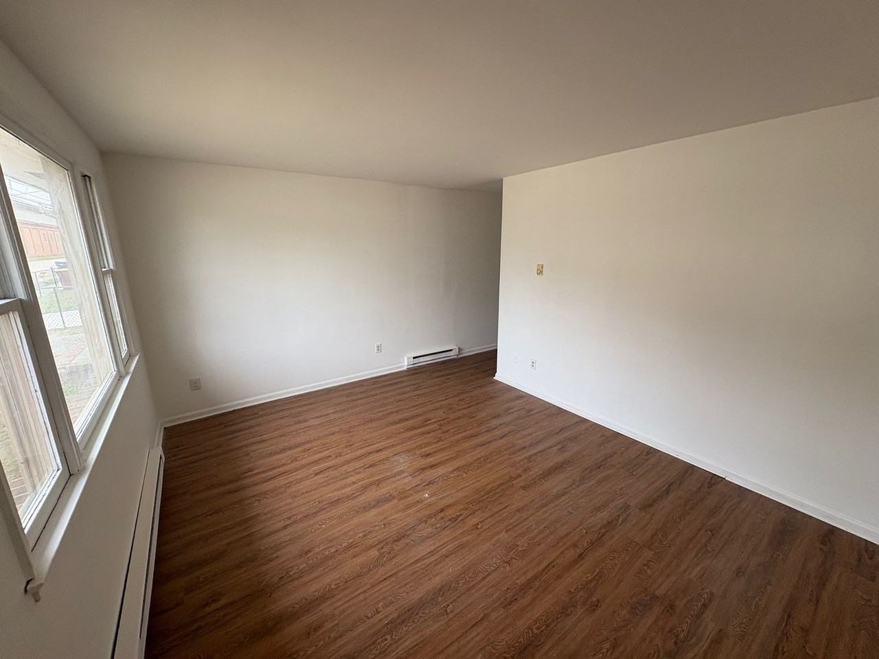 1352 Rome St - Photo 2 of 18