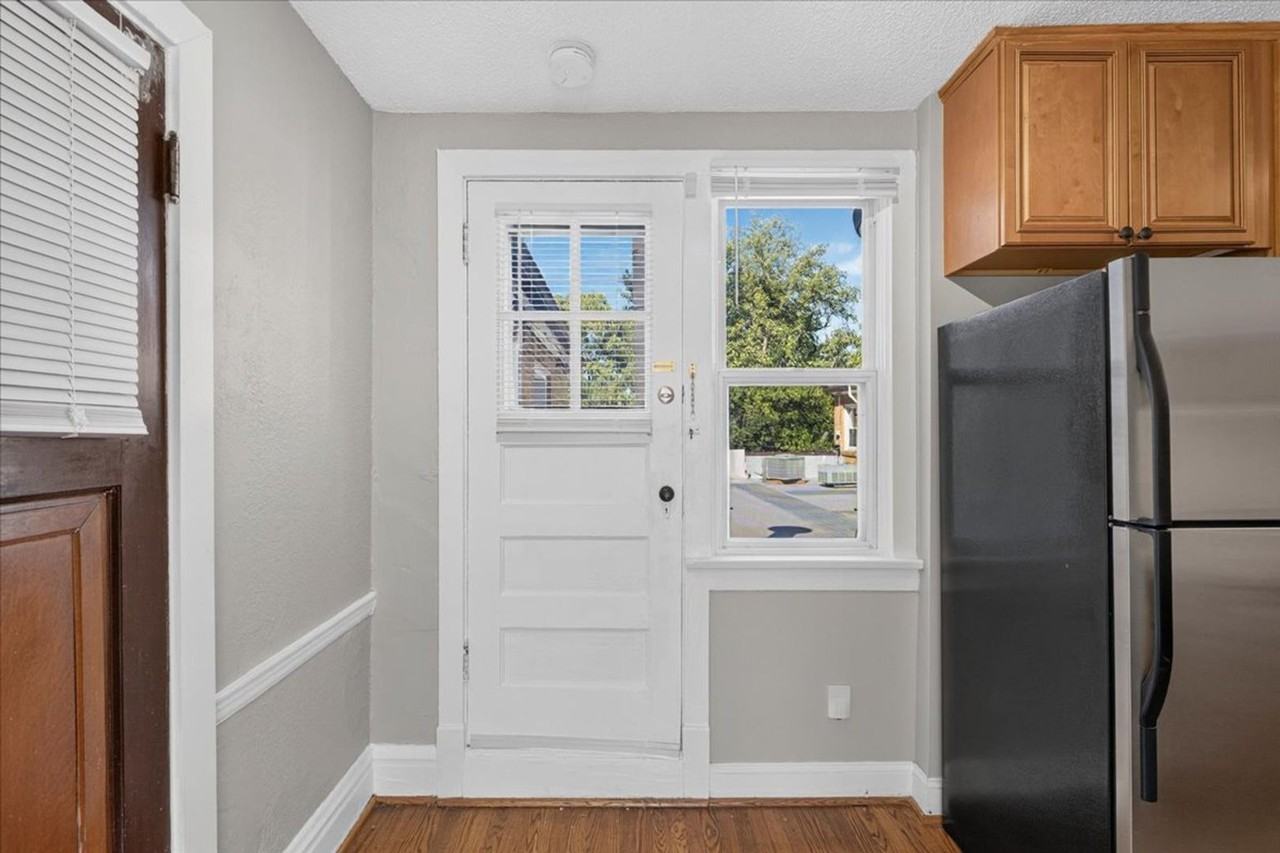 7403 Pershing Ave - Photo 5 of 22