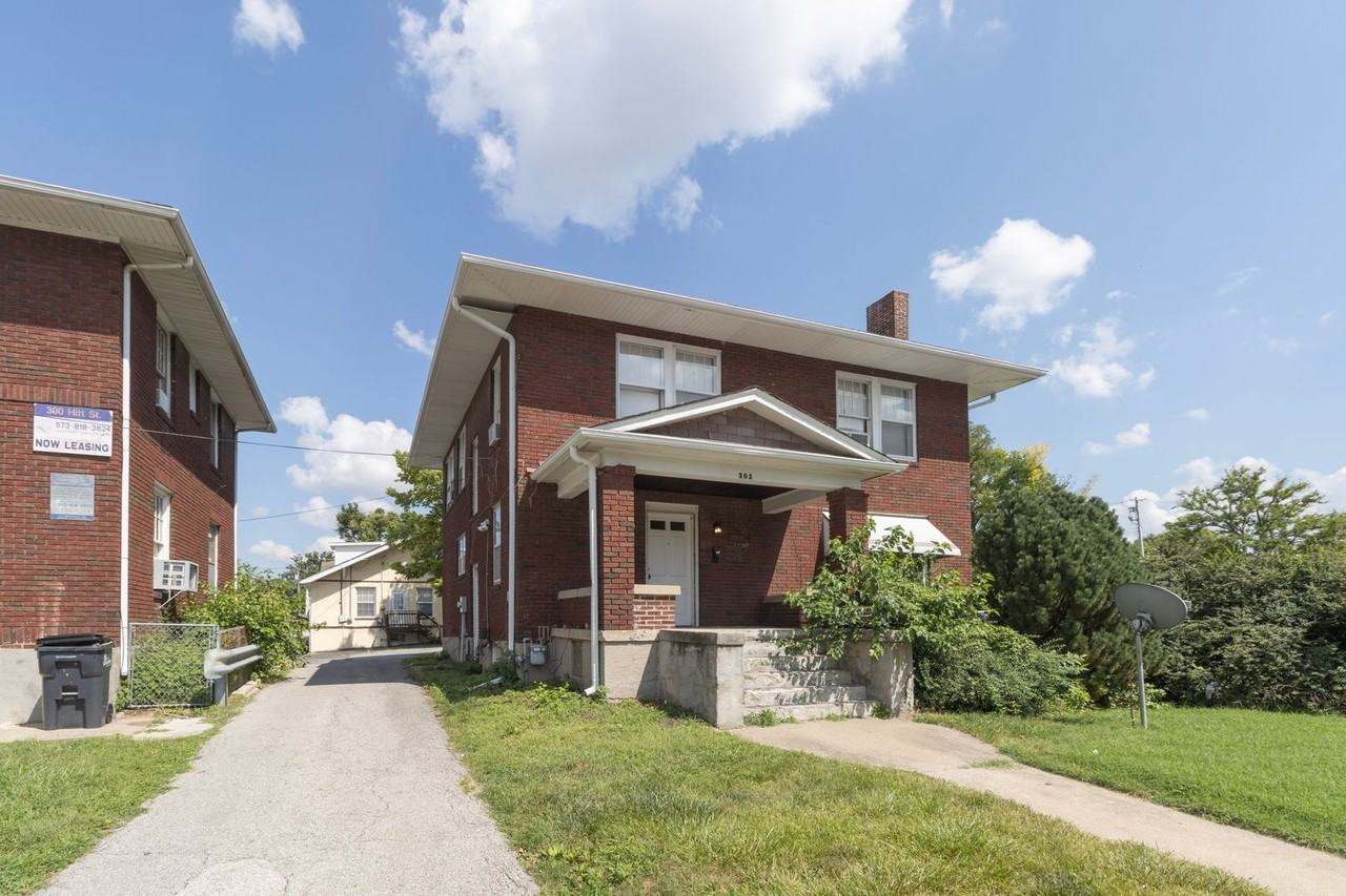 302 Hitt St - Photo 2 of 41