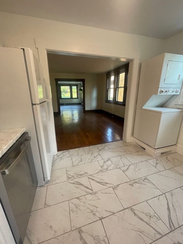 80 Estella Ave #1 - Photo 4 of 16