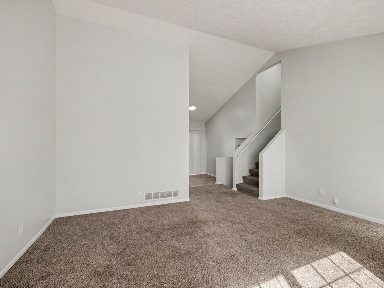 17836 Josephine St - Photo 2 of 18
