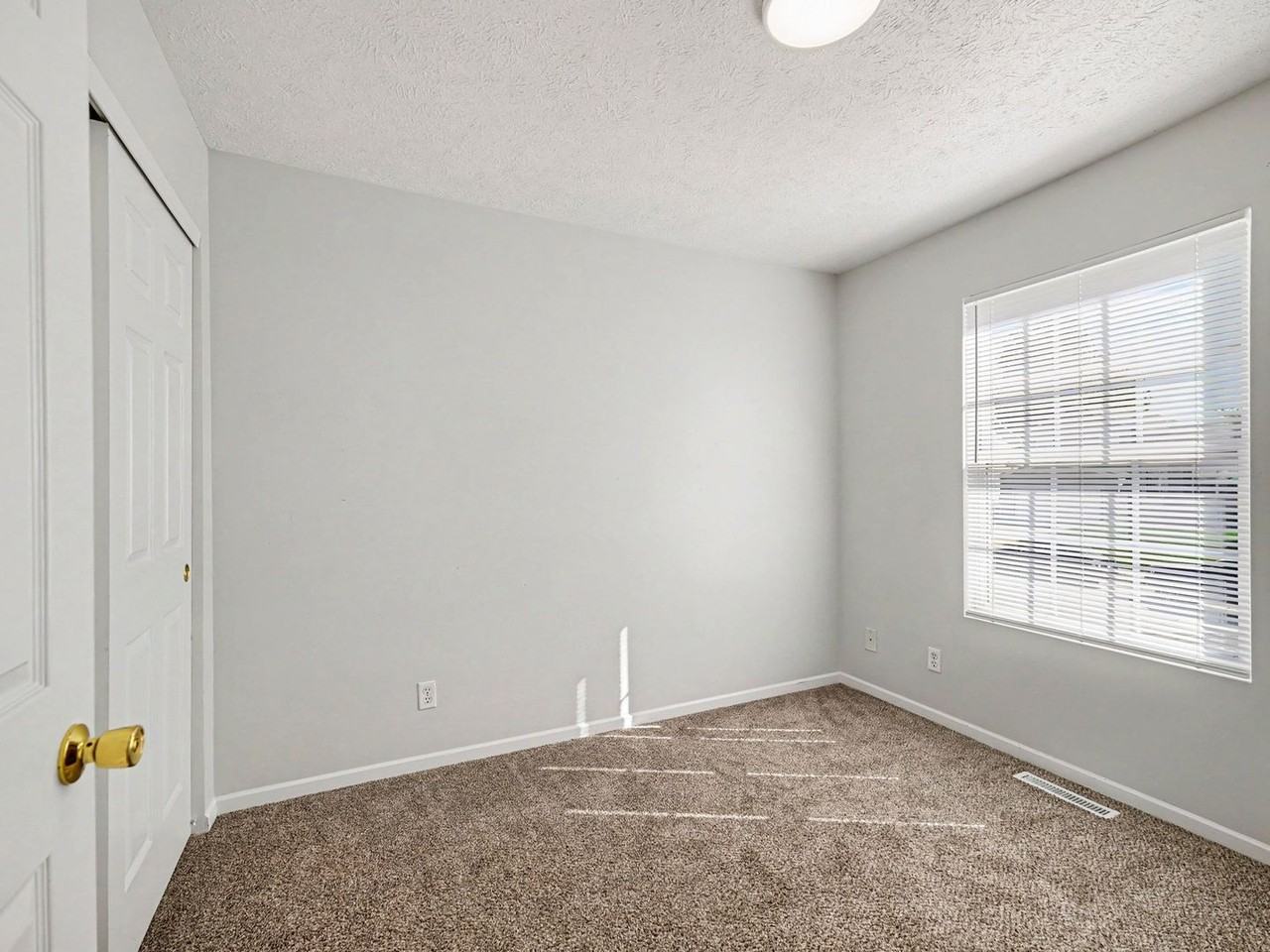 17836 Josephine St - Photo 6 of 18