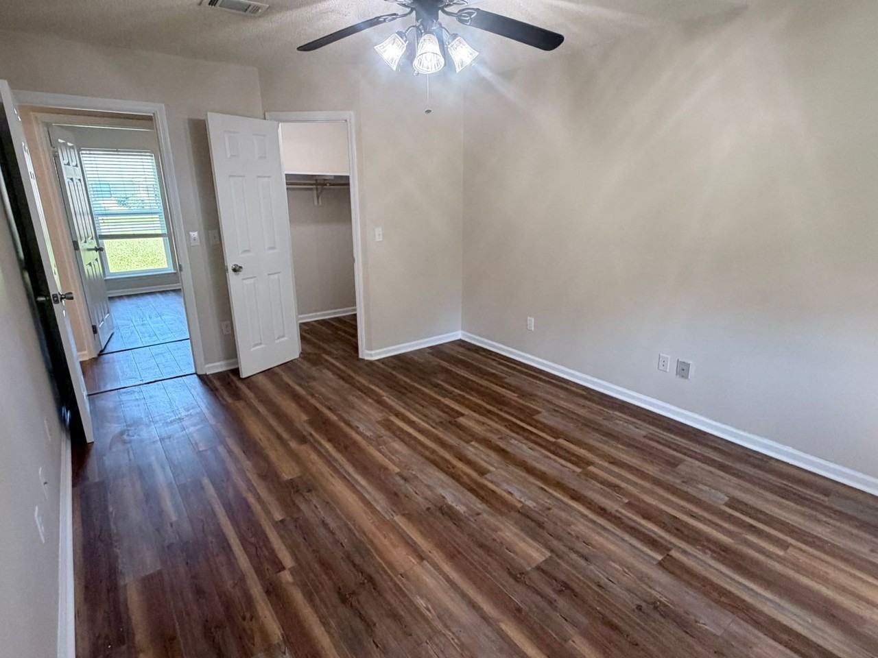 308 Lakeview Dr - Photo 6 of 15