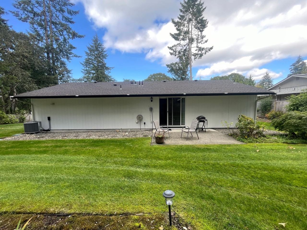 8520 Forest Ave Sw - Photo 3 of 19