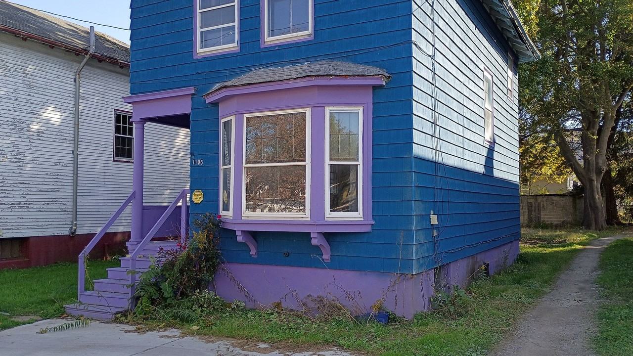 1705 W State St - Photo 2 of 23