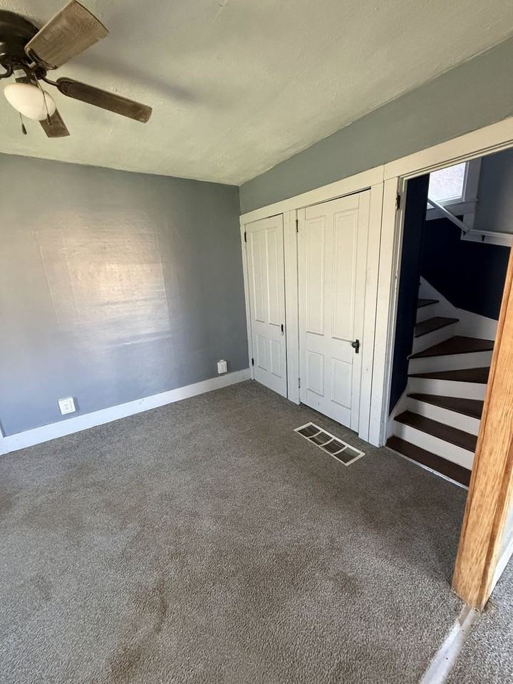1705 W State St - Photo 5 of 23
