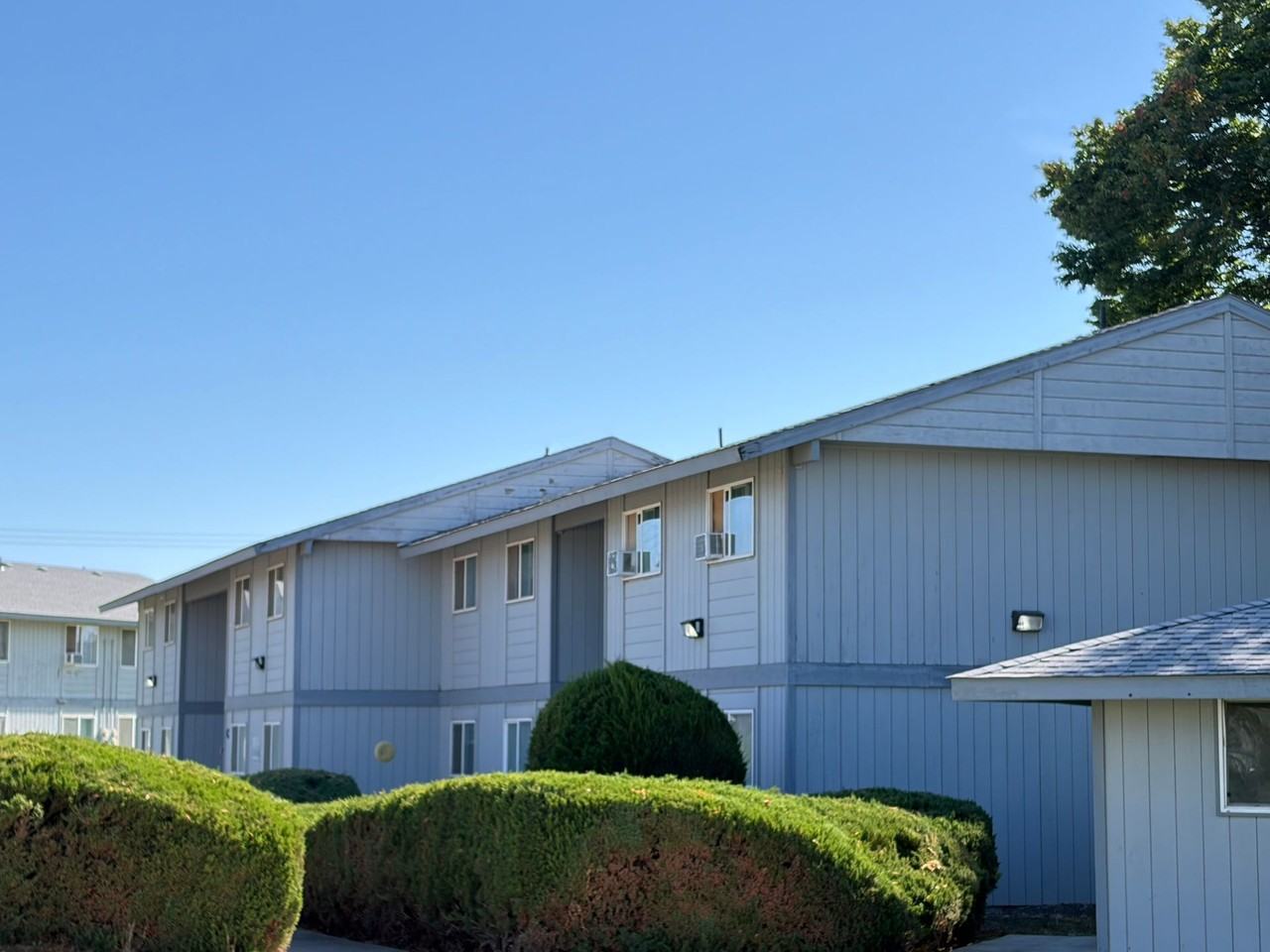 Grandridge Apartments - Photo 7 of 12