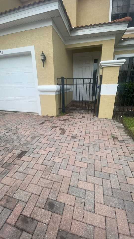 1258 Clove Dr - Photo 2 of 21
