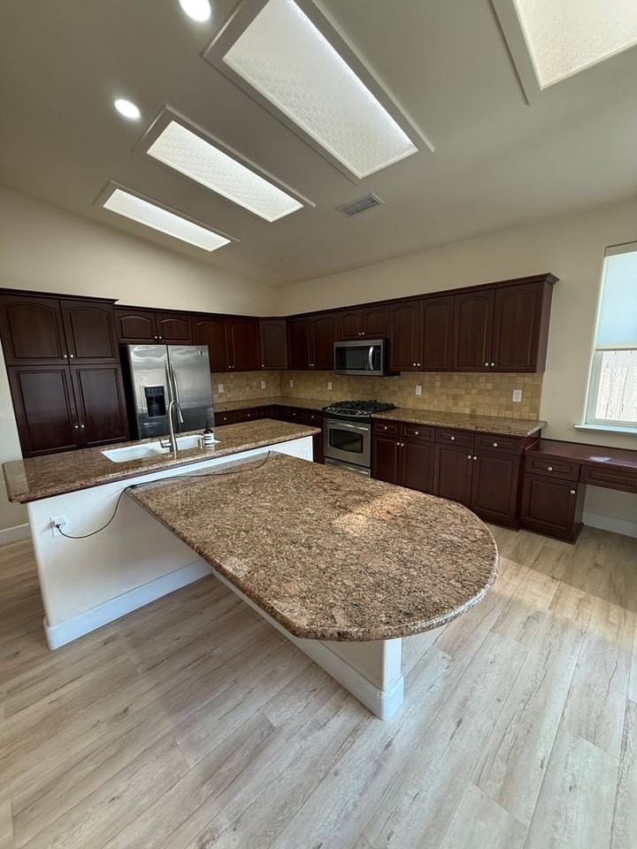 3652 W Black Walnut Ln - Photo 3 of 17