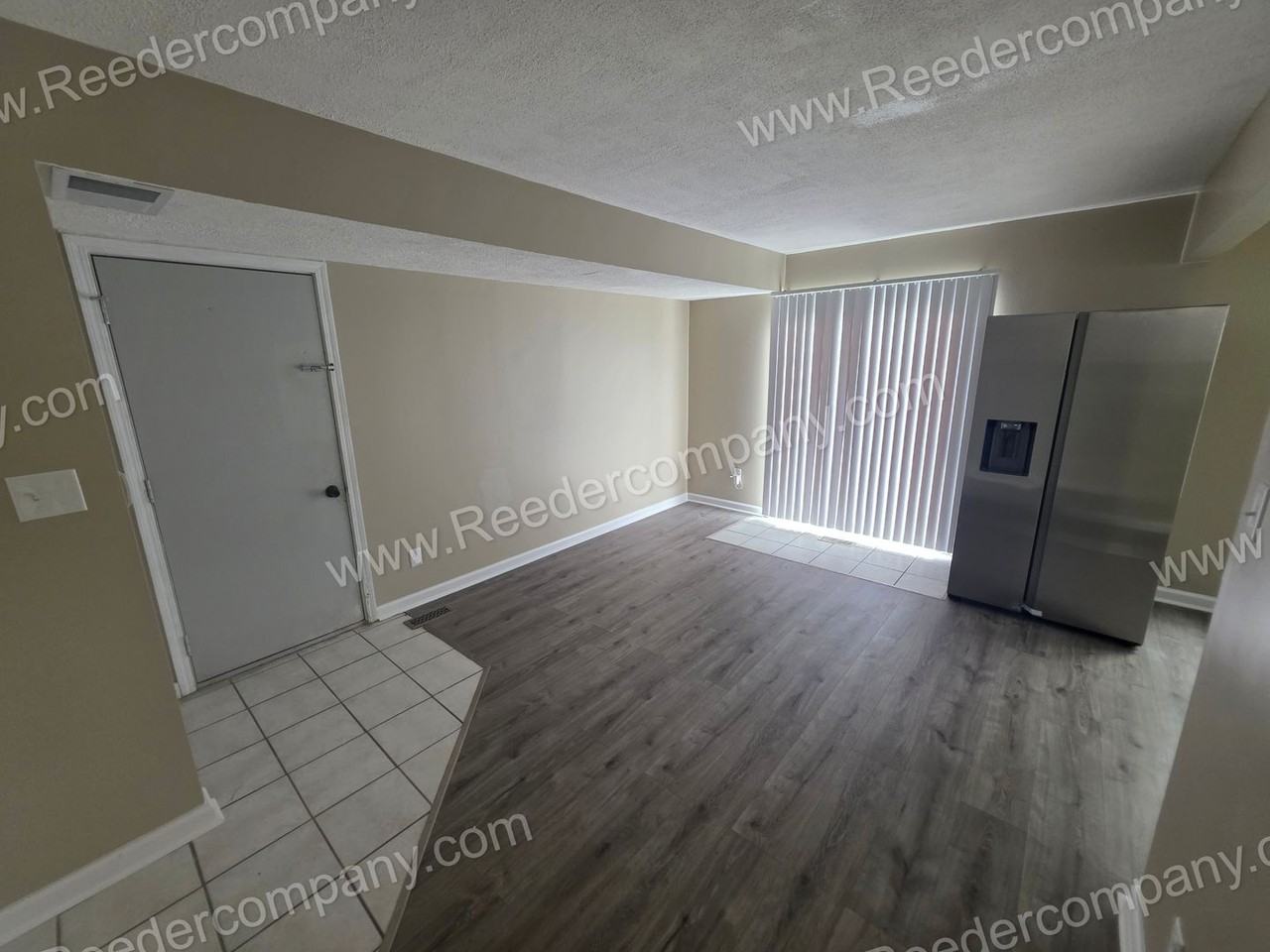 1015 W 60th Pl - Photo 4 of 16