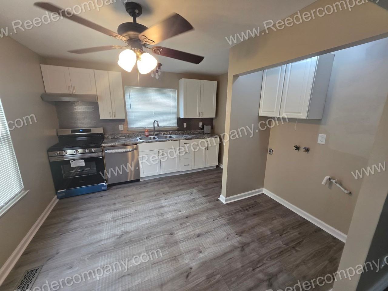 1015 W 60th Pl - Photo 5 of 16