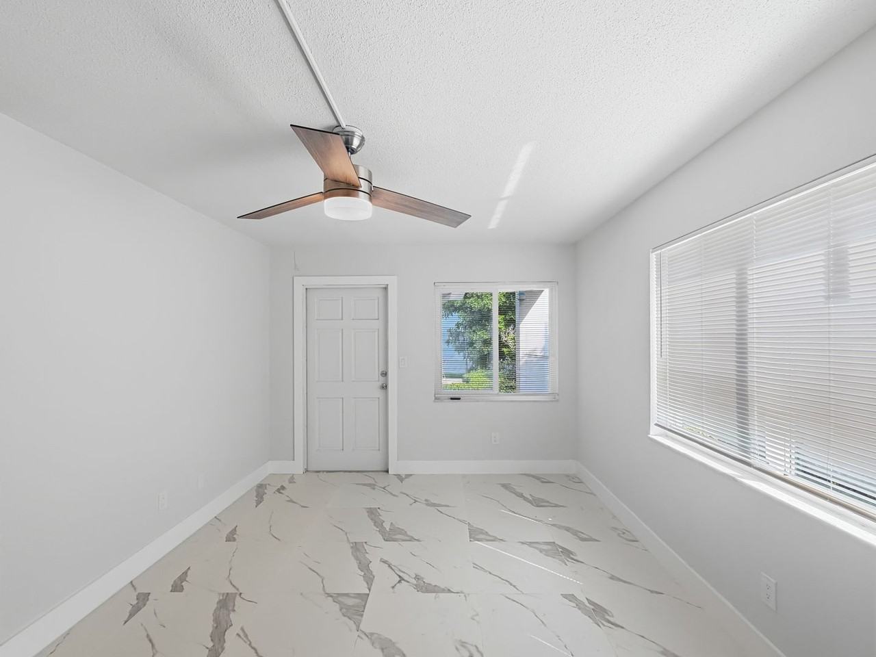 295 110th Ave - Photo 4 of 50